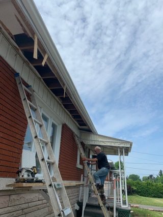 Intervention après dégât d’eau et moisissure dans une maison  à Saint-Hubert